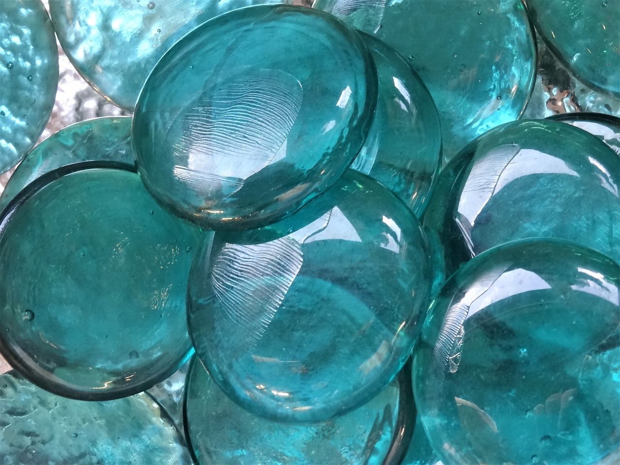 glass beads glass blue free photo