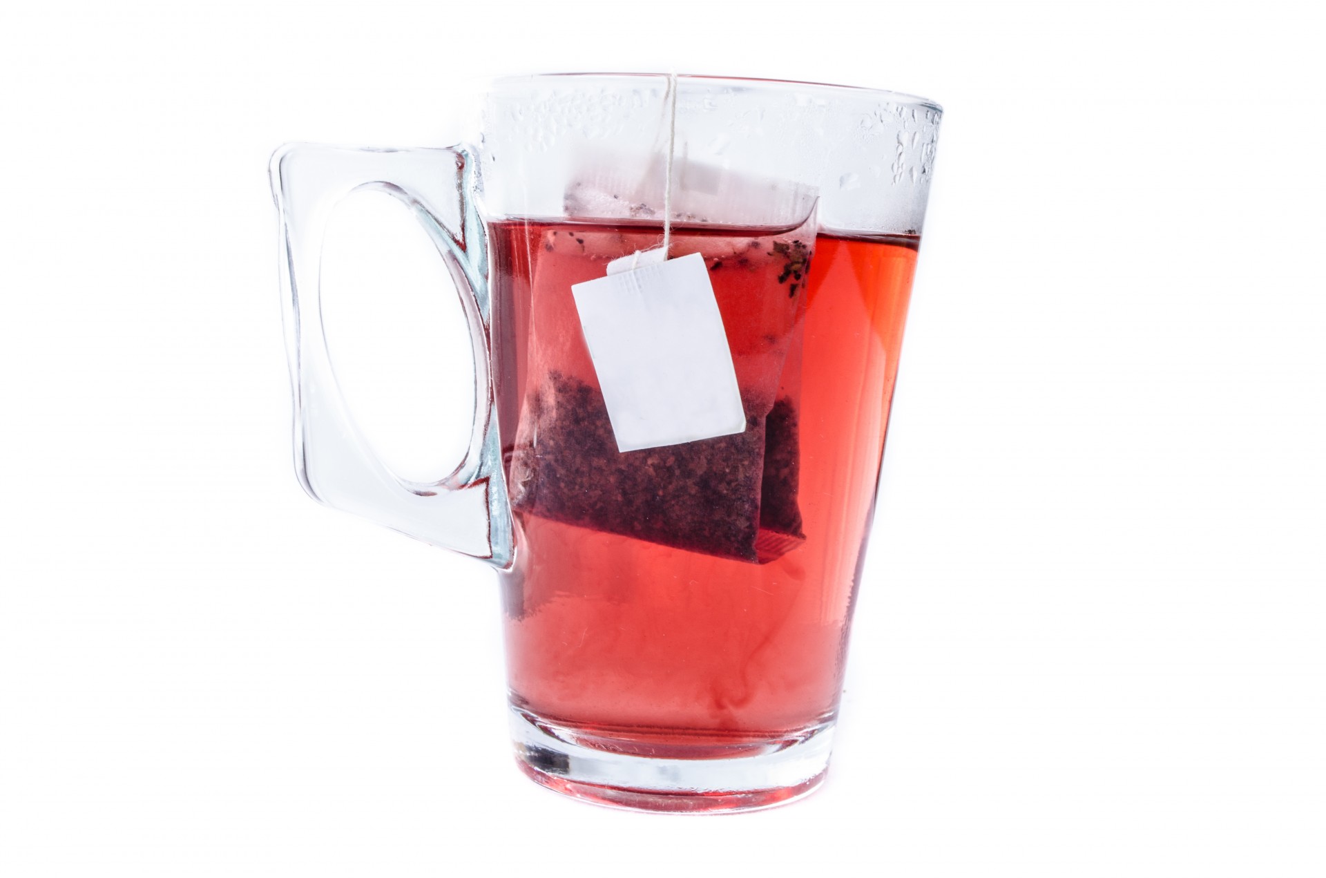 Стакан черного чая. Стеклянные кружки для чая. Чай в стакане. Кружка с чаем. Стакан с чаем.
