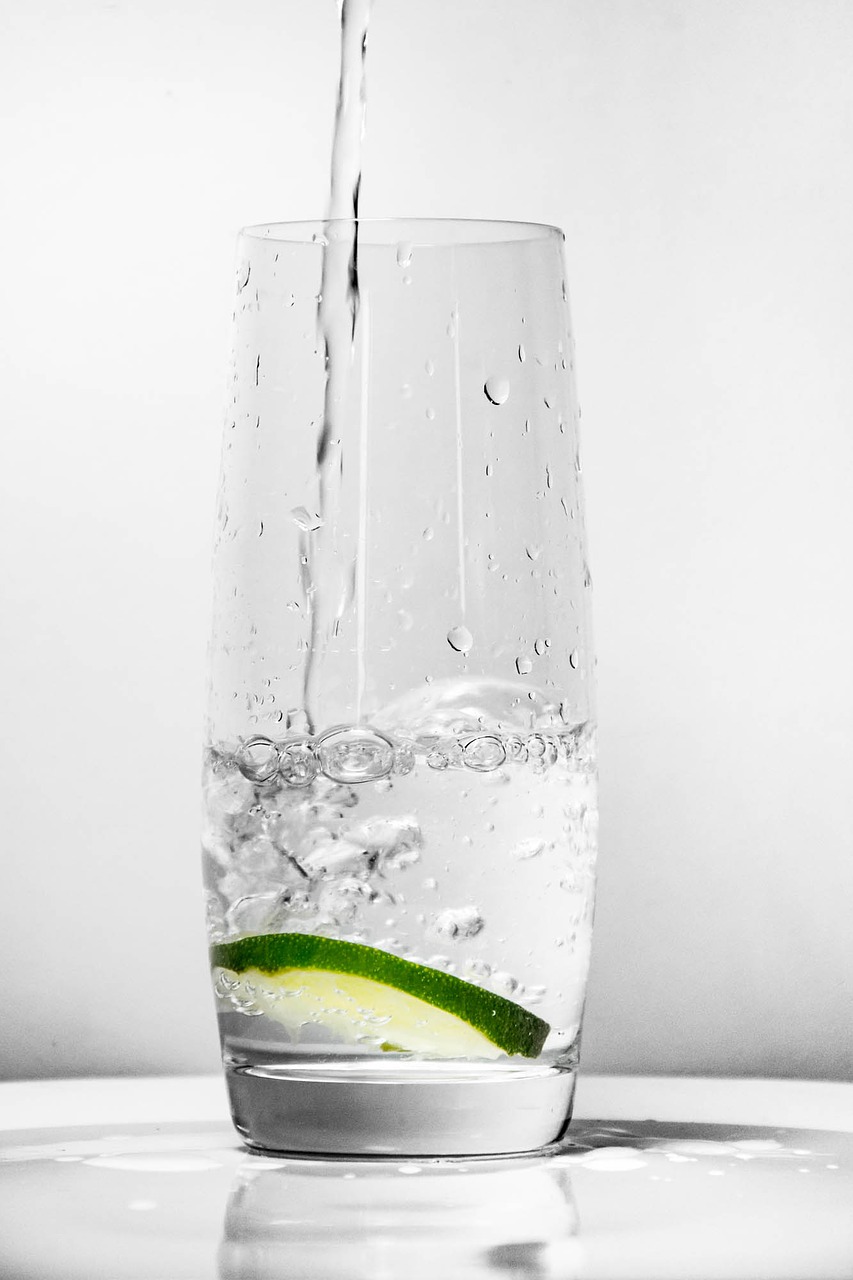 glass for water green lemon water free photo