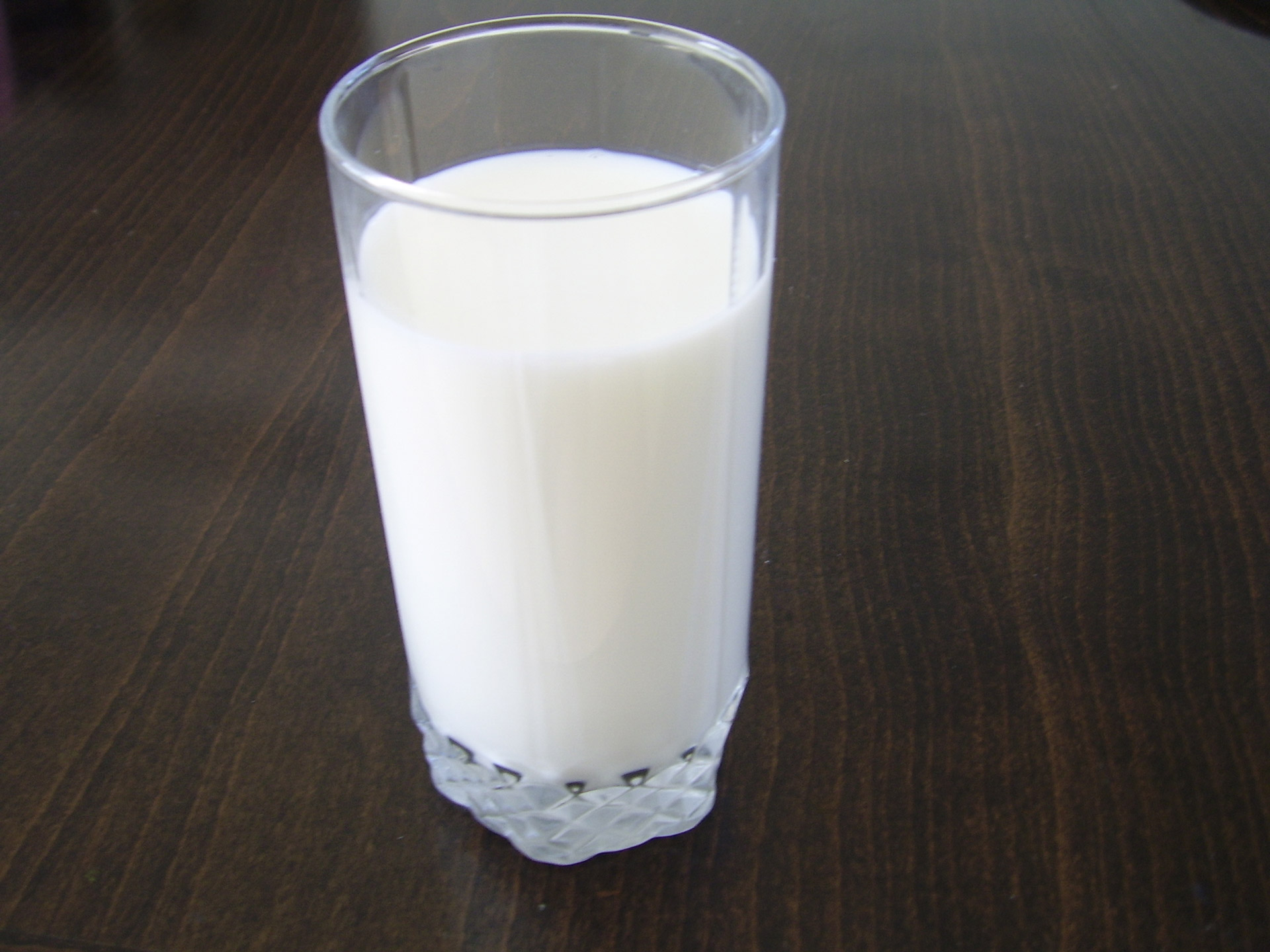 milk white calcium free photo