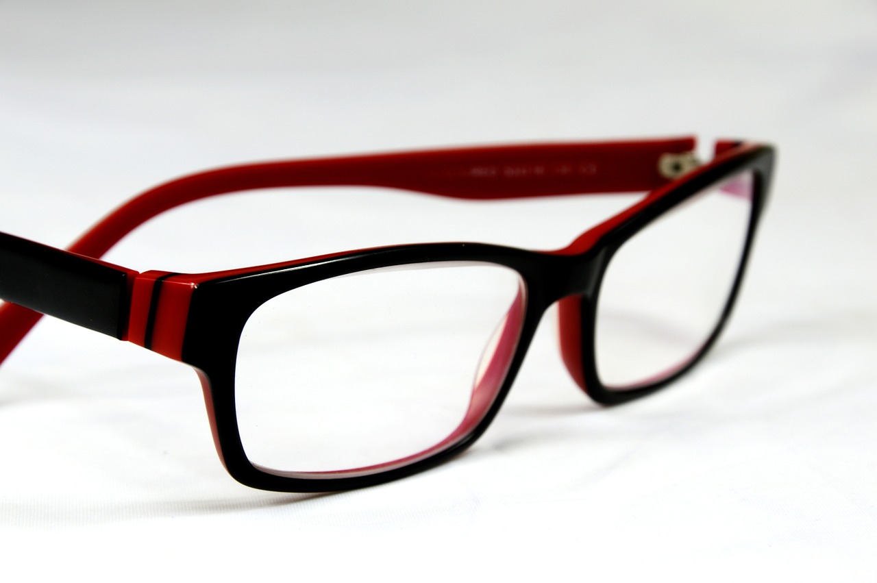 glasses glass red free photo