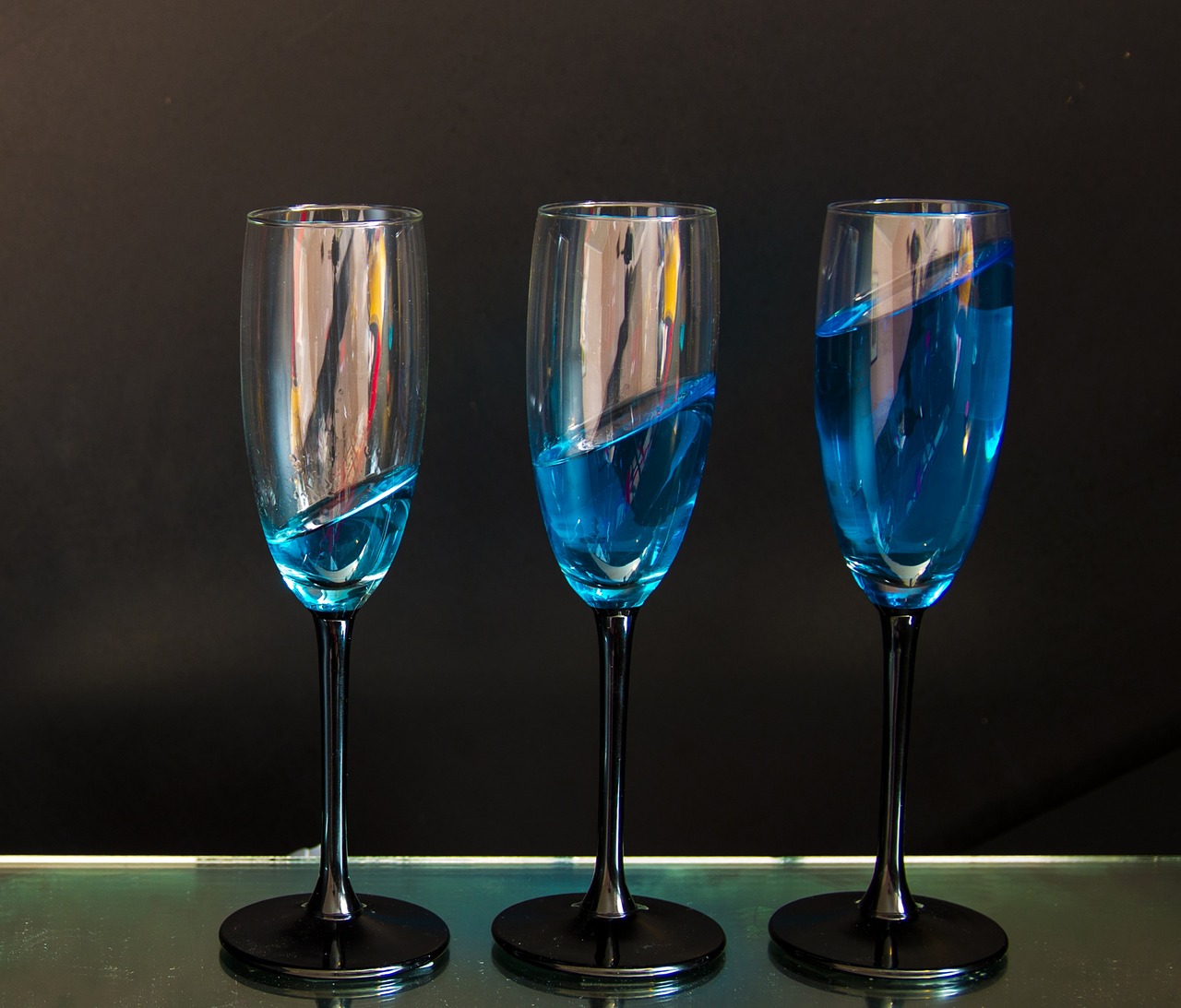 glasses blue colour water free photo