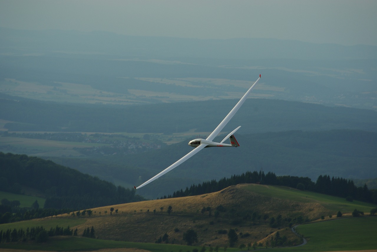 glider  wasserkuppe  rhön free photo