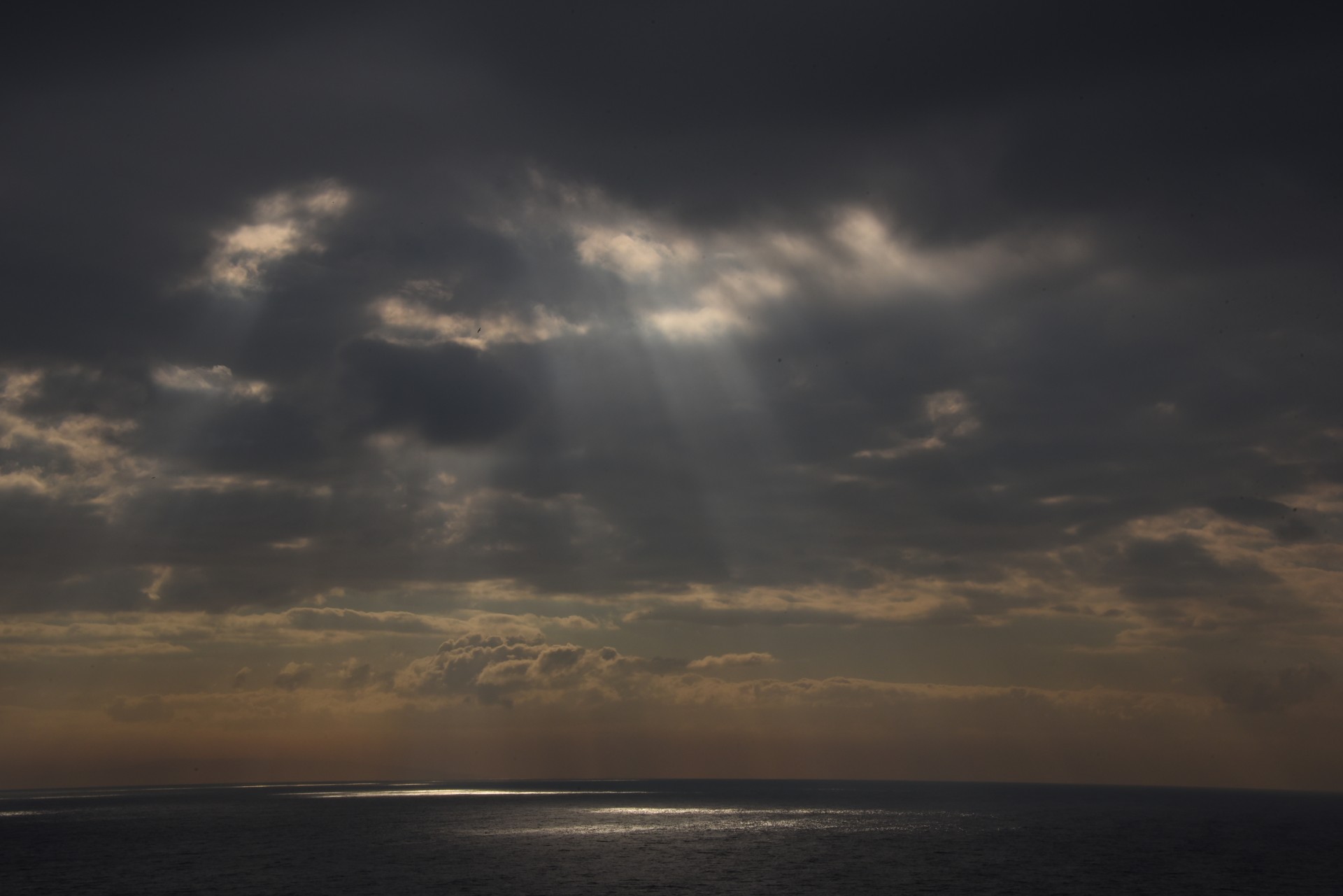 clouds rays ocean free photo