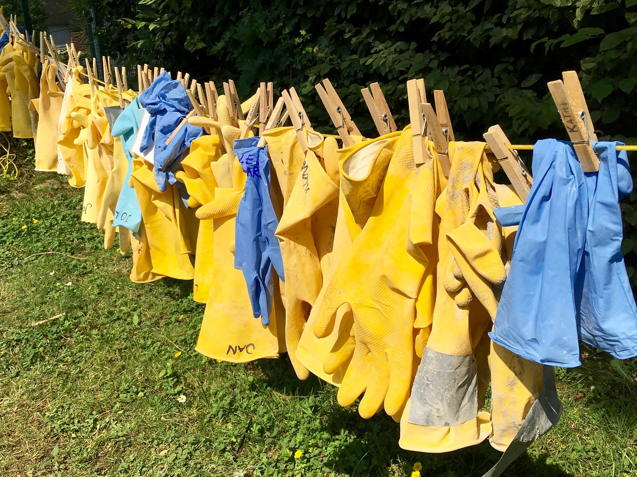 gloves yellow blue free photo