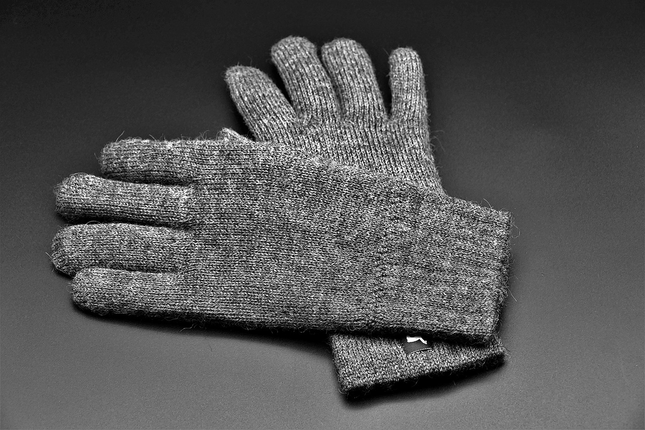 gloves  wool  warm free photo