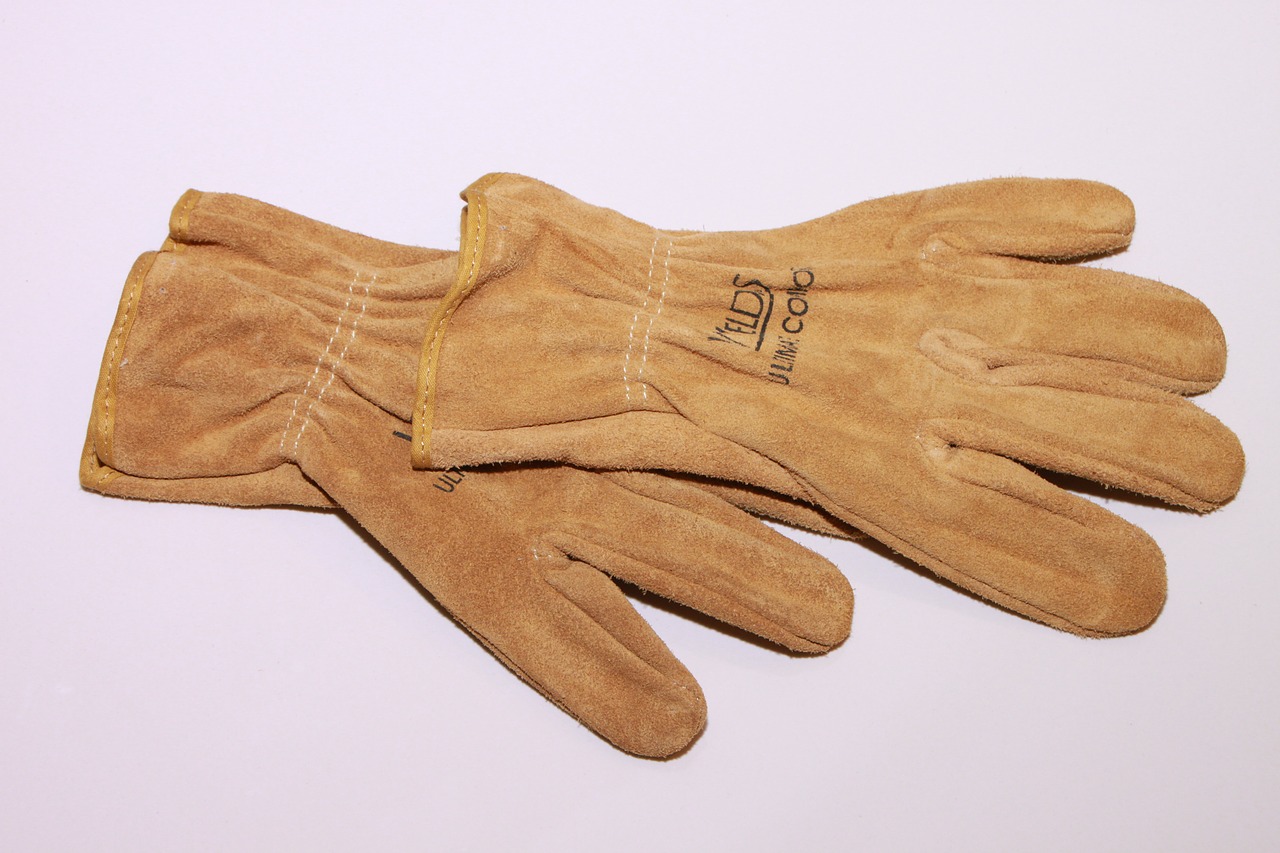 gloves leather mechanic free photo
