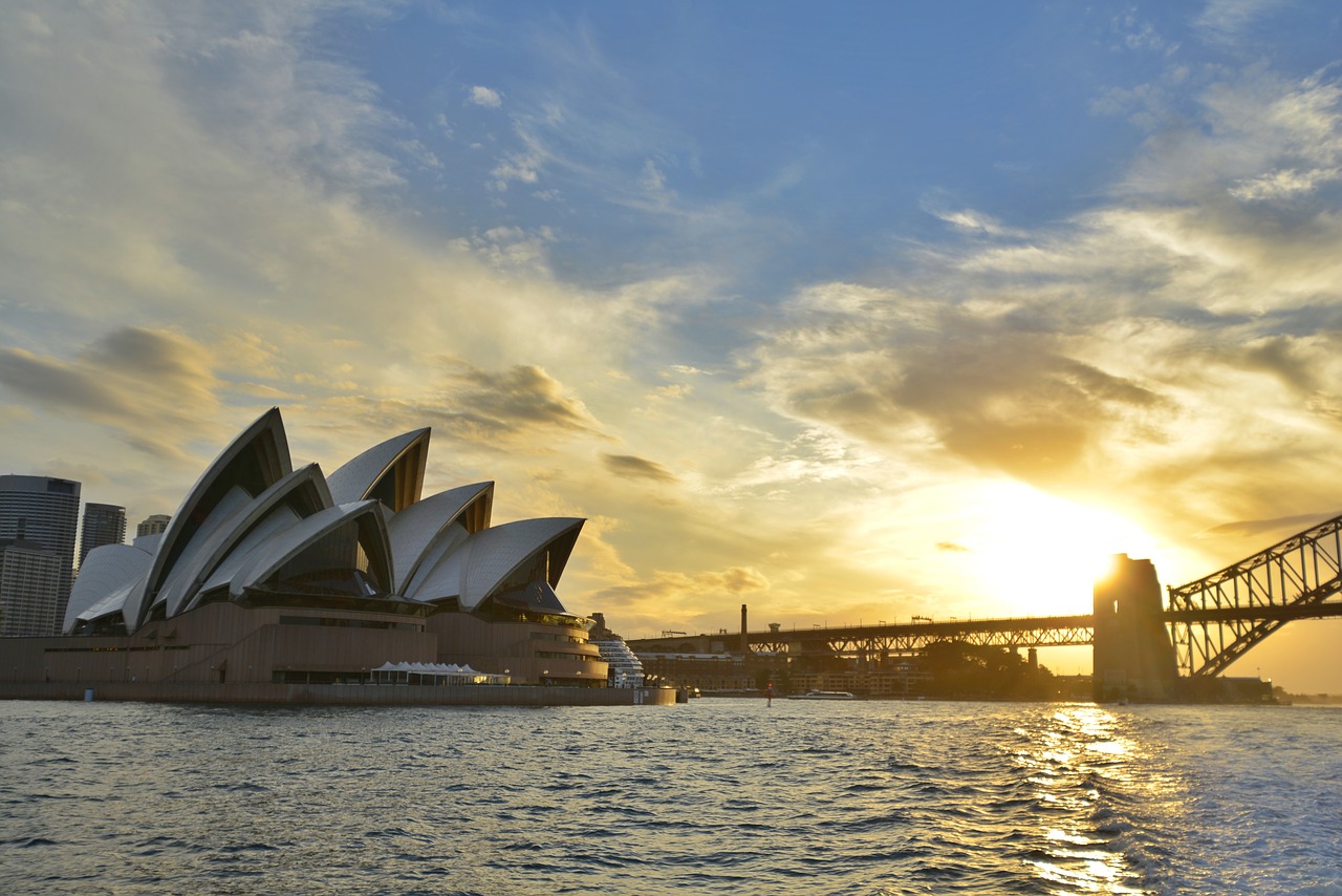 glow opera house australia free photo