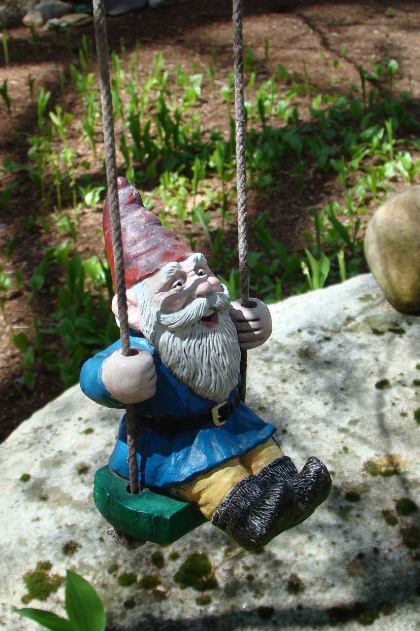gnome gardening nature free photo
