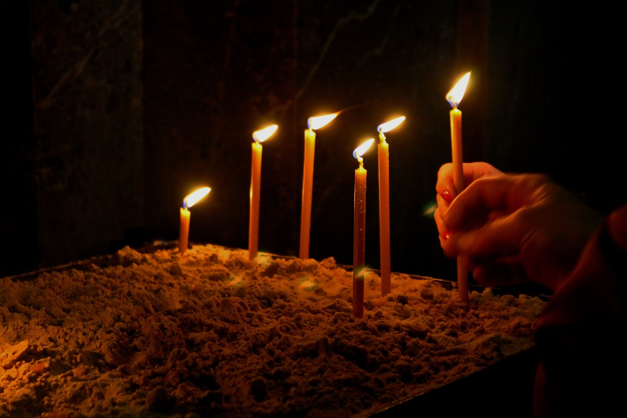 god candles prayer free photo