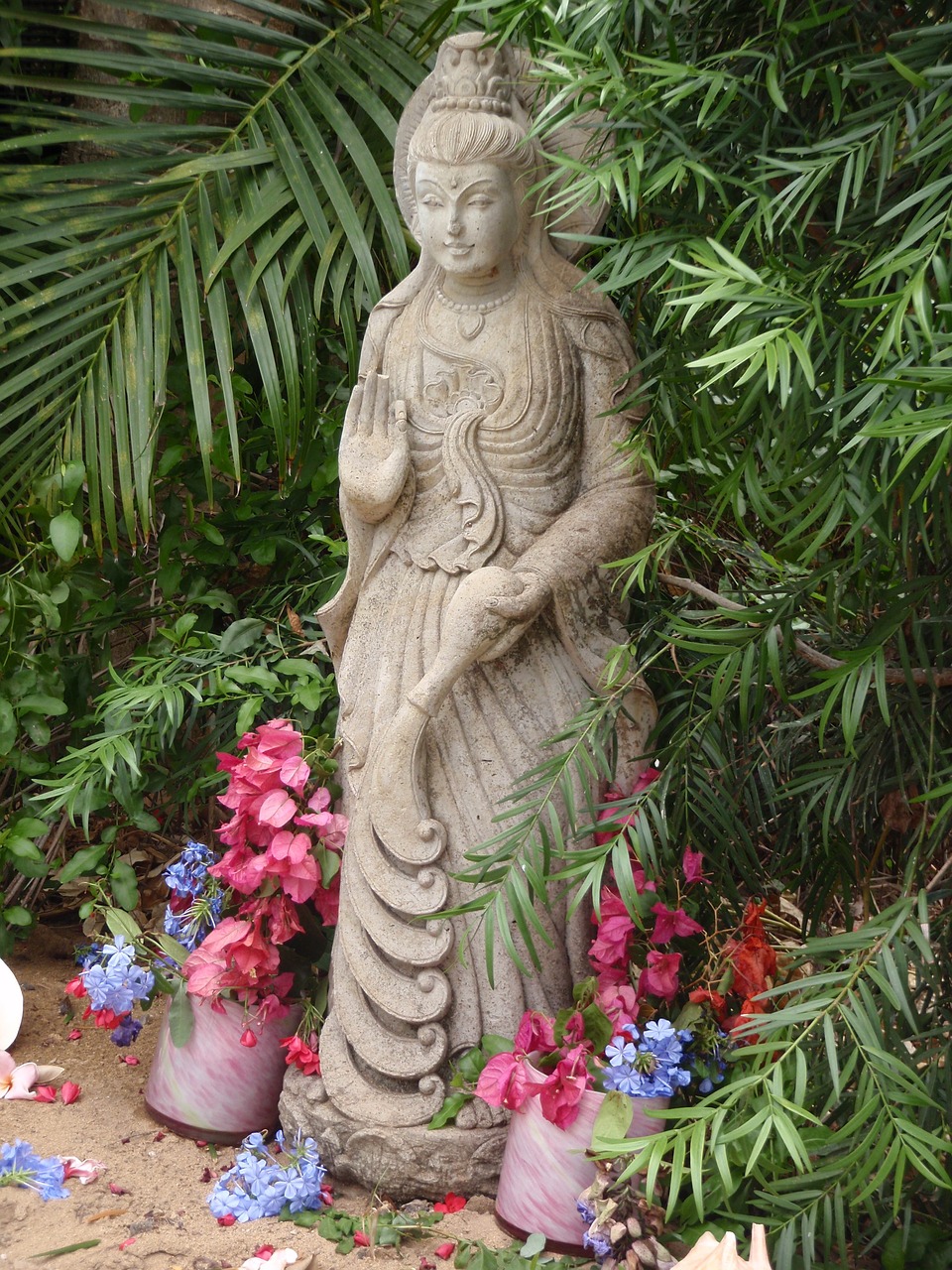 goddess nurturing statue free photo