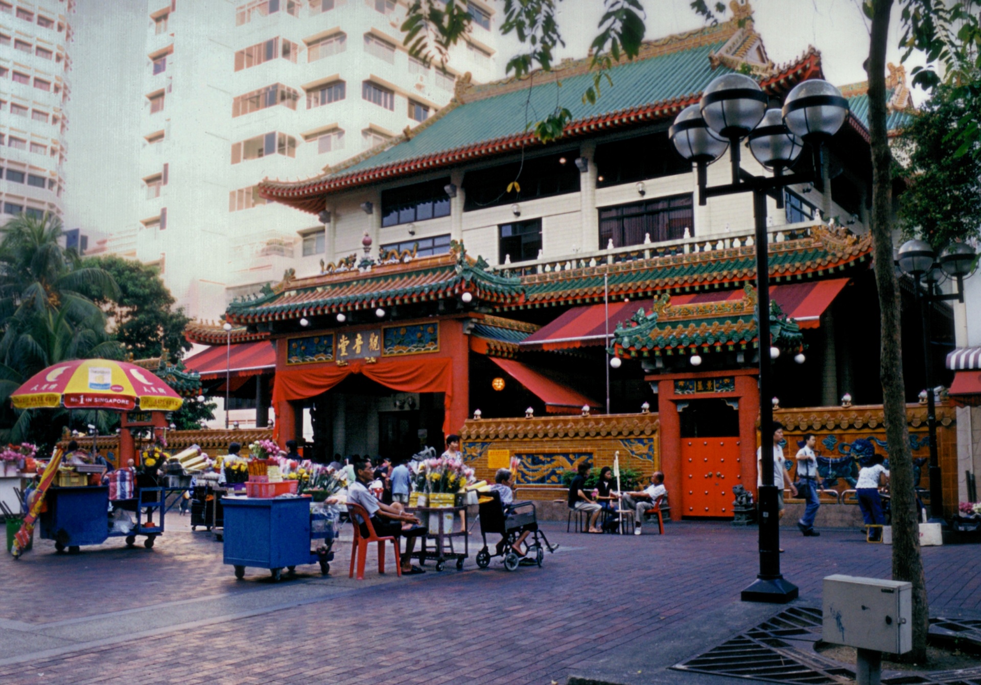kwan im thong temple waterloo street singapore free photo