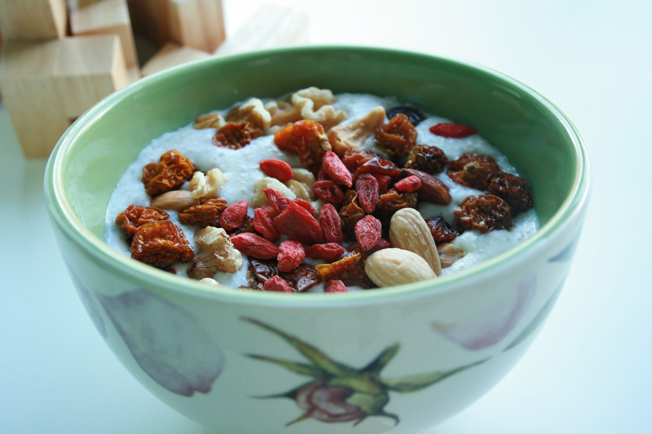 goji berries almond oatmeal free photo