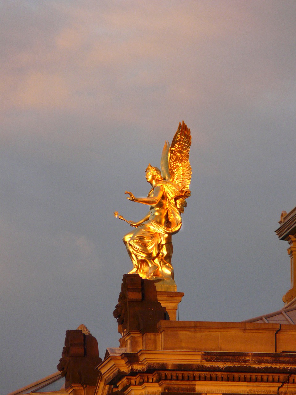 gold sculpture dresden free photo