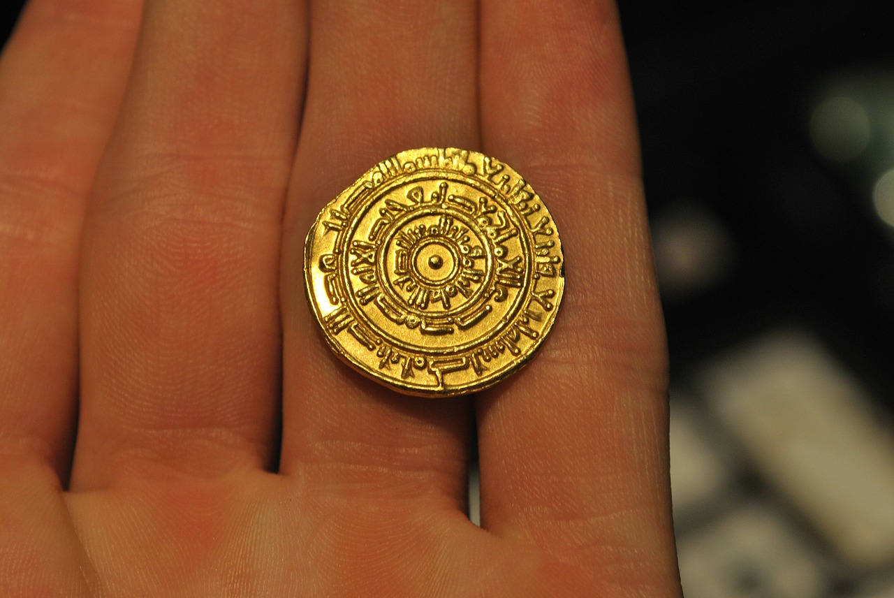 gold coin valuable free photo