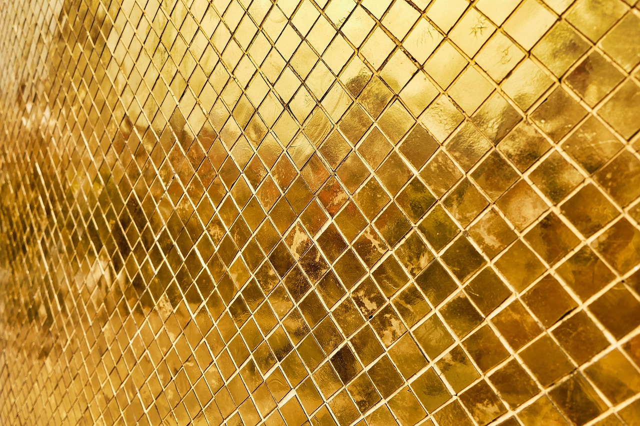 gold  wall  background free photo