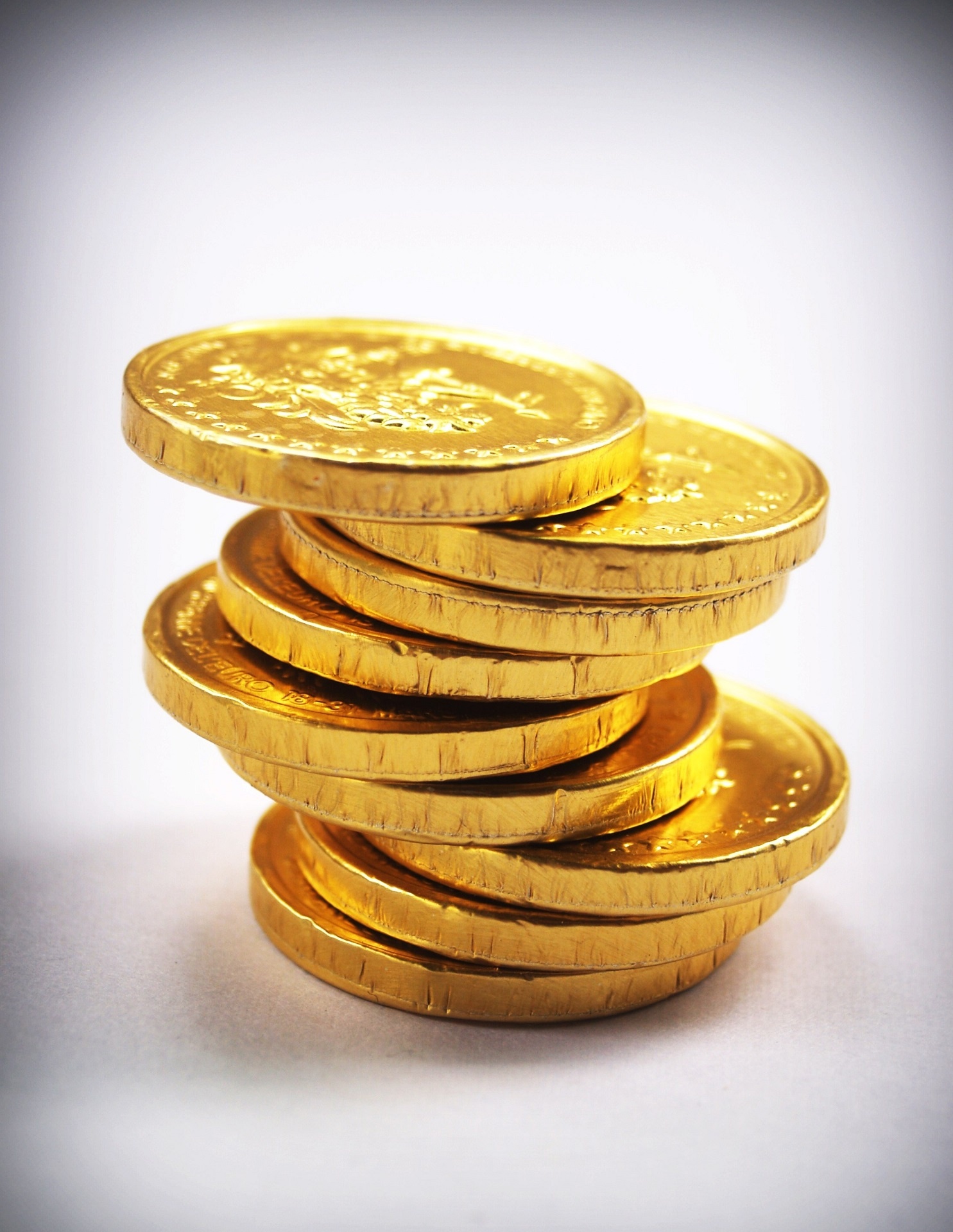 gold coins stack free photo