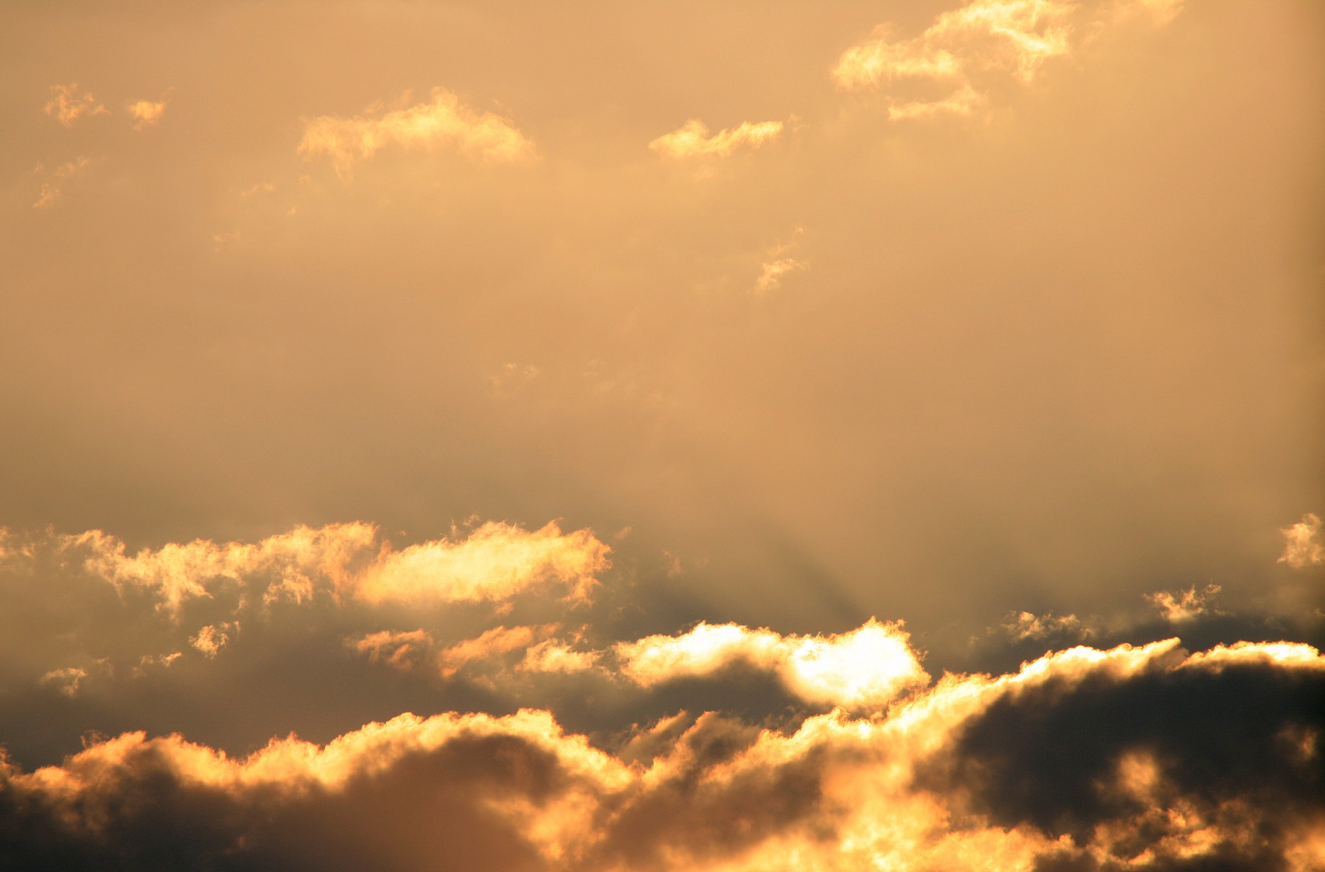 sky clouds glow free photo