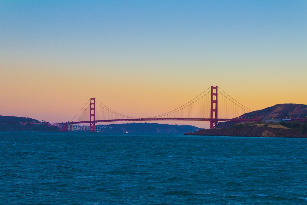 golden gate bridge red free photo