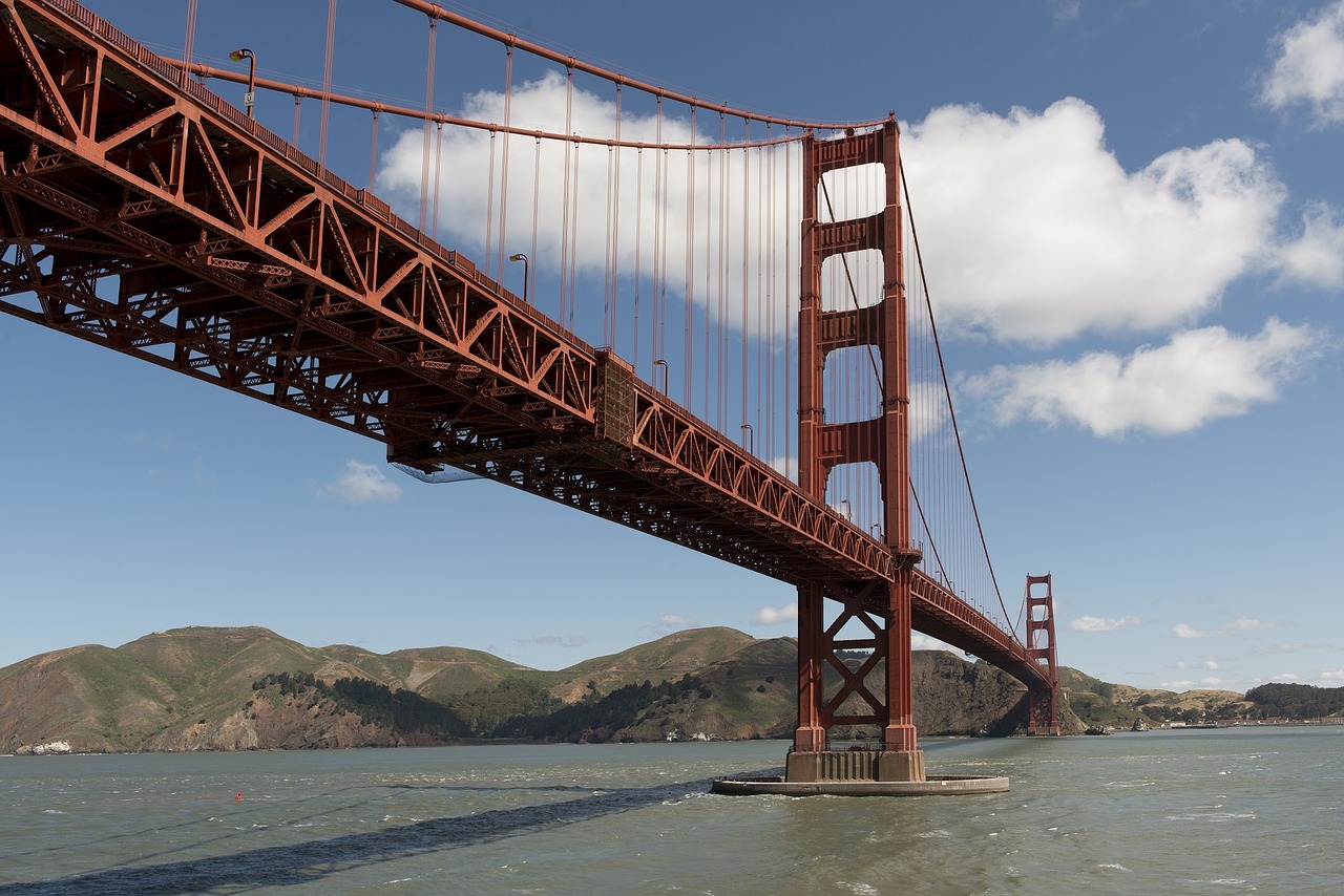 golden gate bridge landmark san francisco free photo