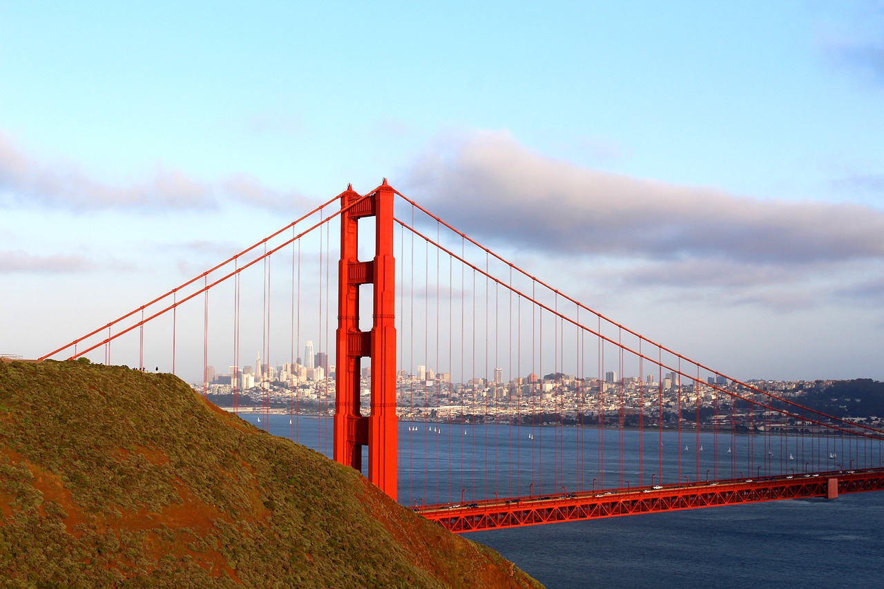 golden gate bridge  san francisco  california free photo