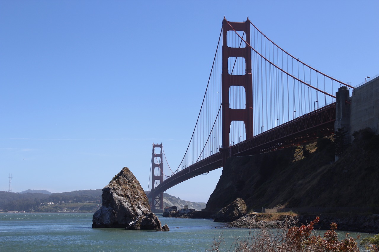 golden gate bridge  san francisco  bridge free photo