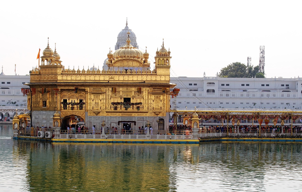 golden temple amritsar sikh free photo