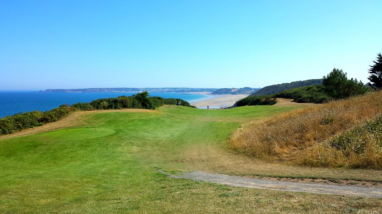 golf departure brittany free photo