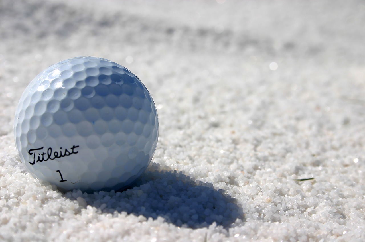 golf  ball  sand free photo