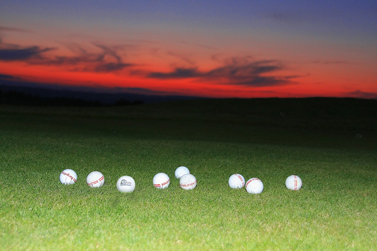 golf balls sport fun free photo
