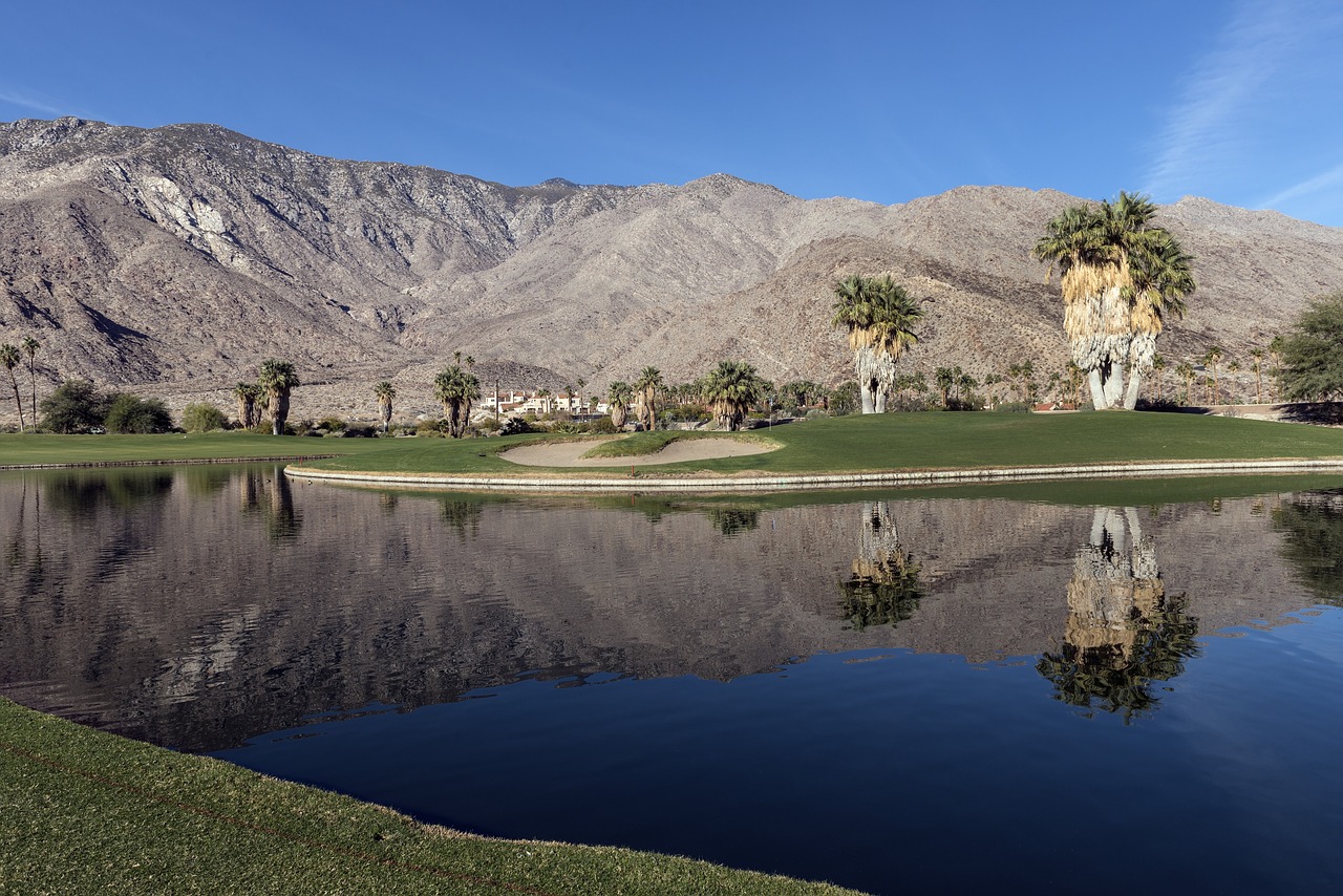 golf course water feature desert free photo