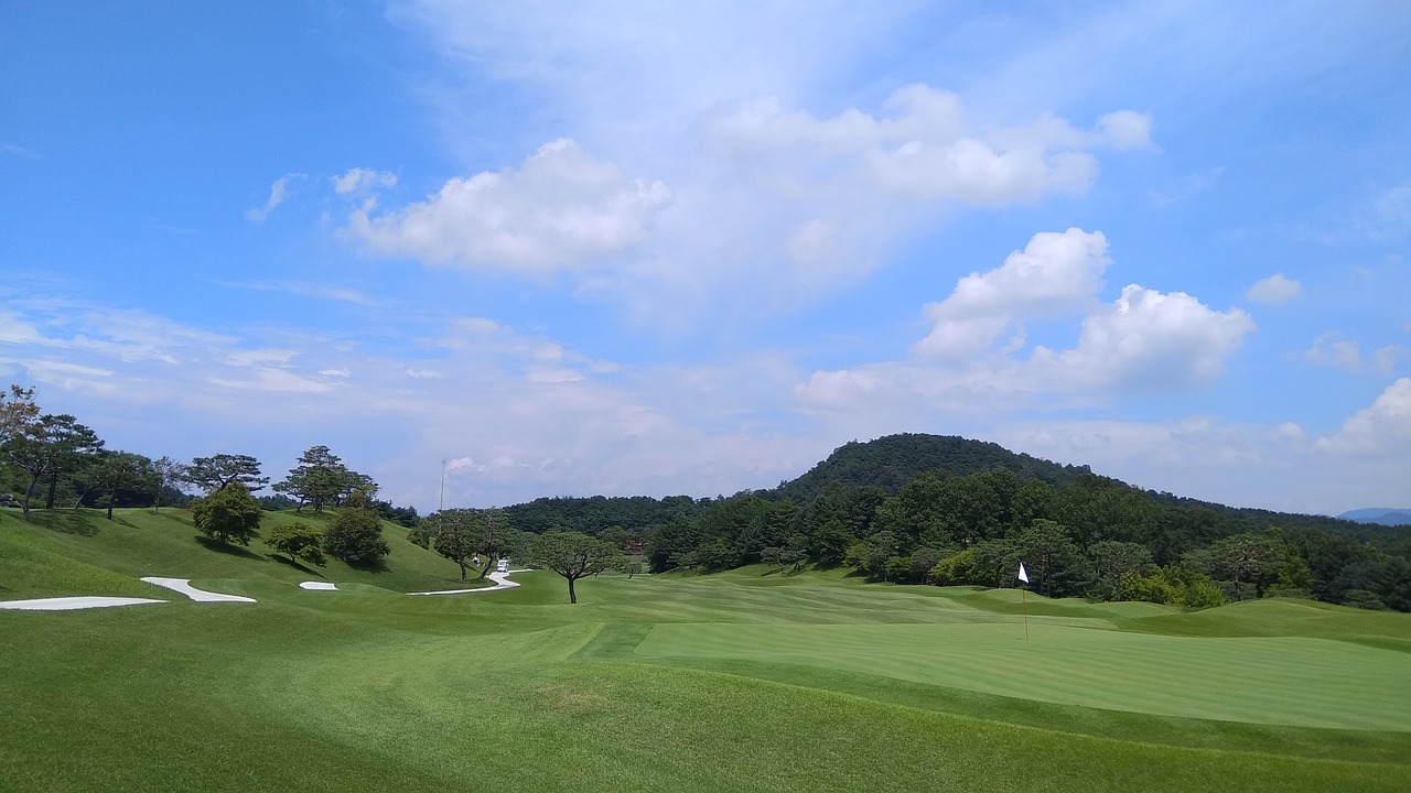 golf course field sky free photo