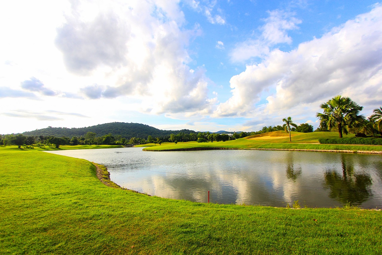 golf course  grass  sky free photo