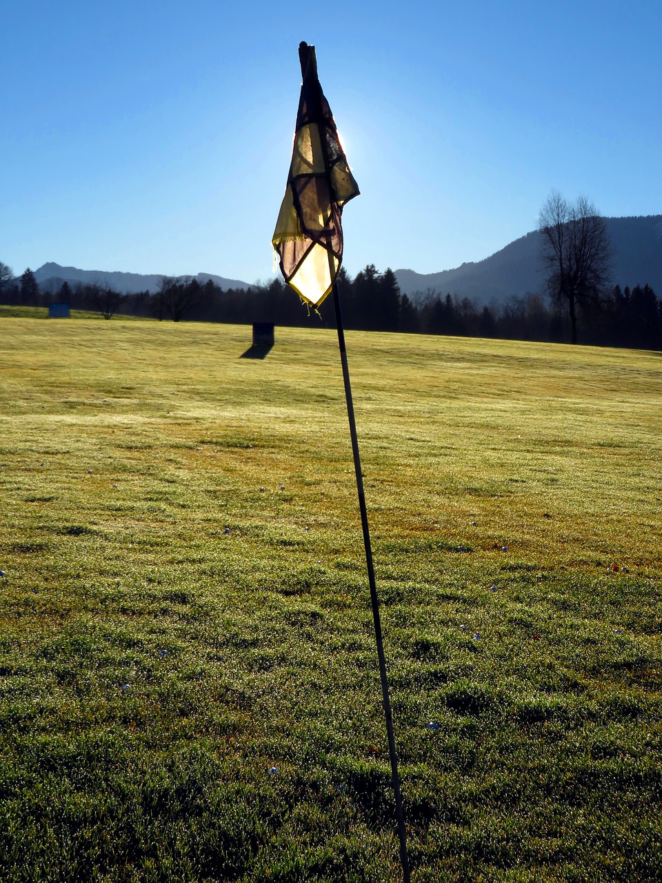 golf course flag golf flag free photo