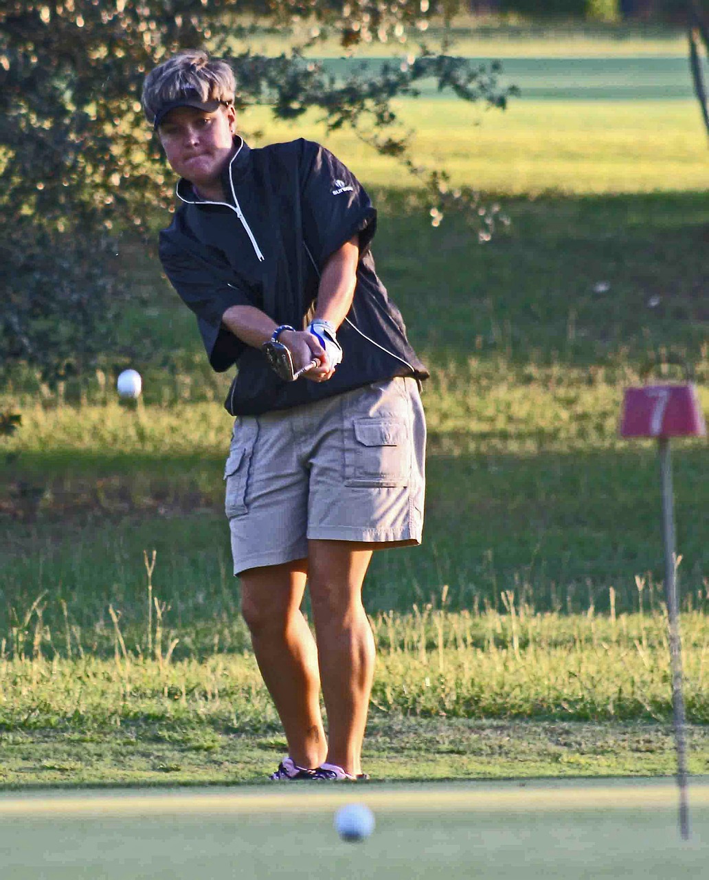 golfer golfing green free photo