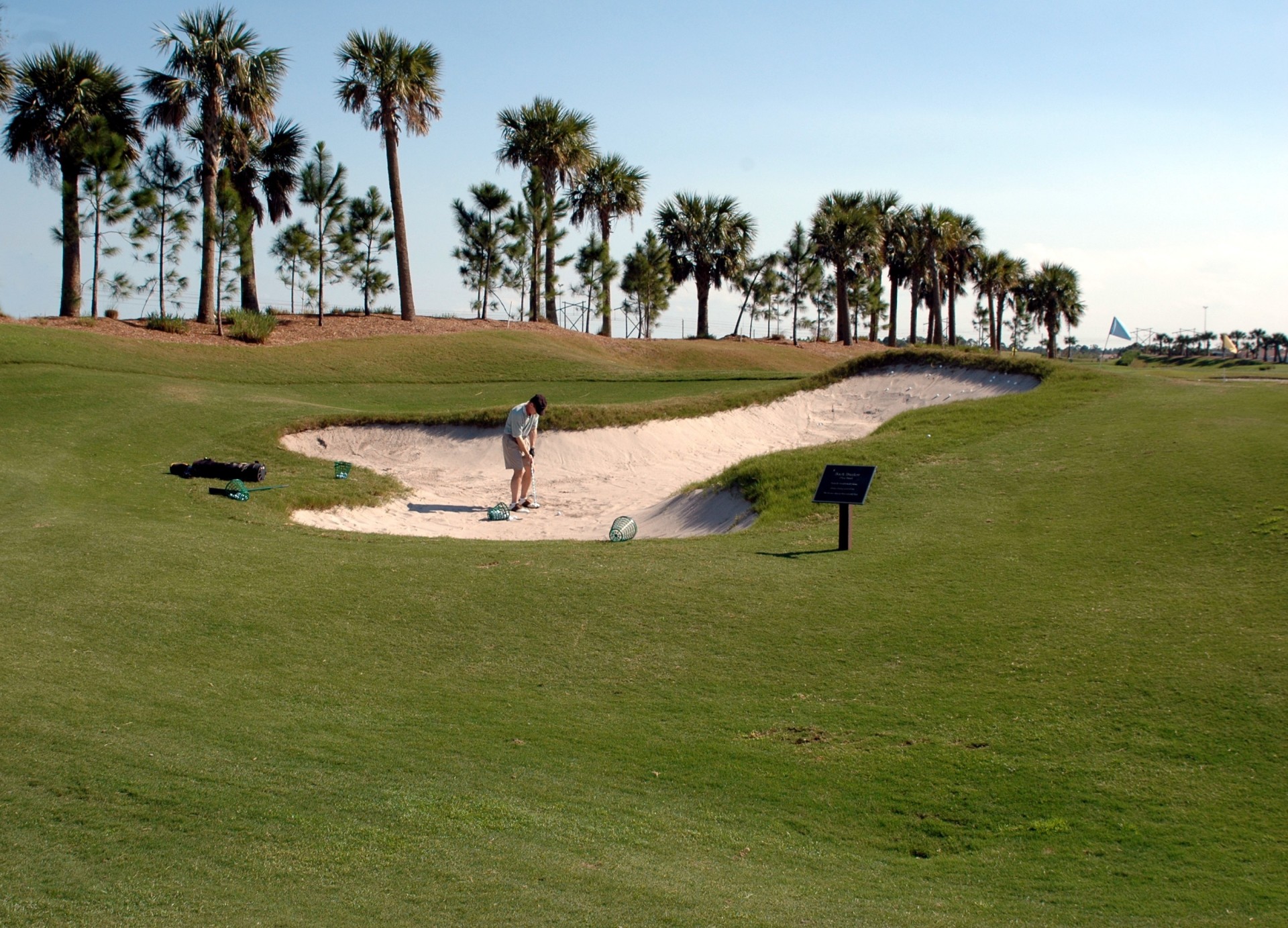 golfer golf sand trap free photo
