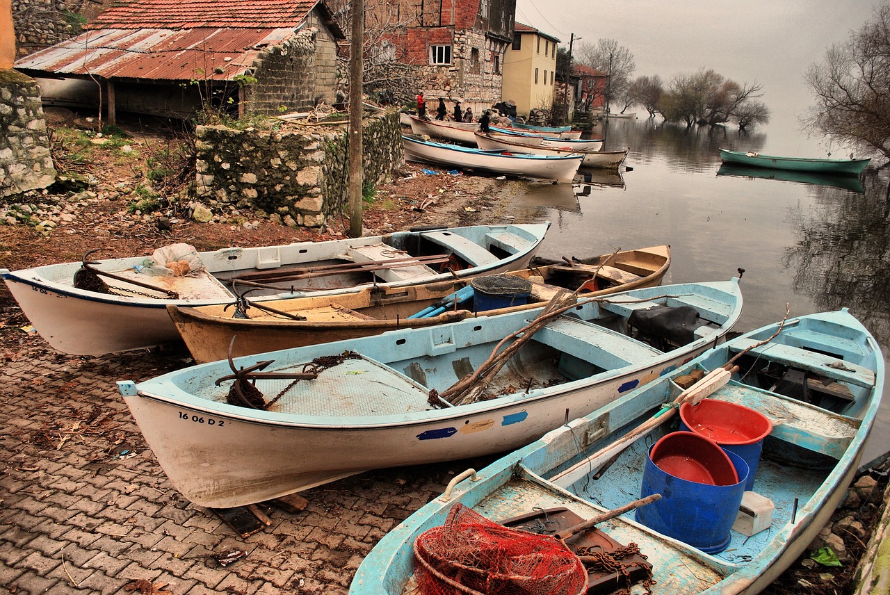 golyazı scholarship boat free photo