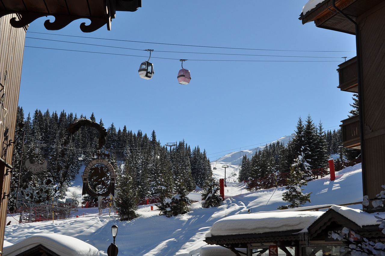 gondola  lift  ski free photo