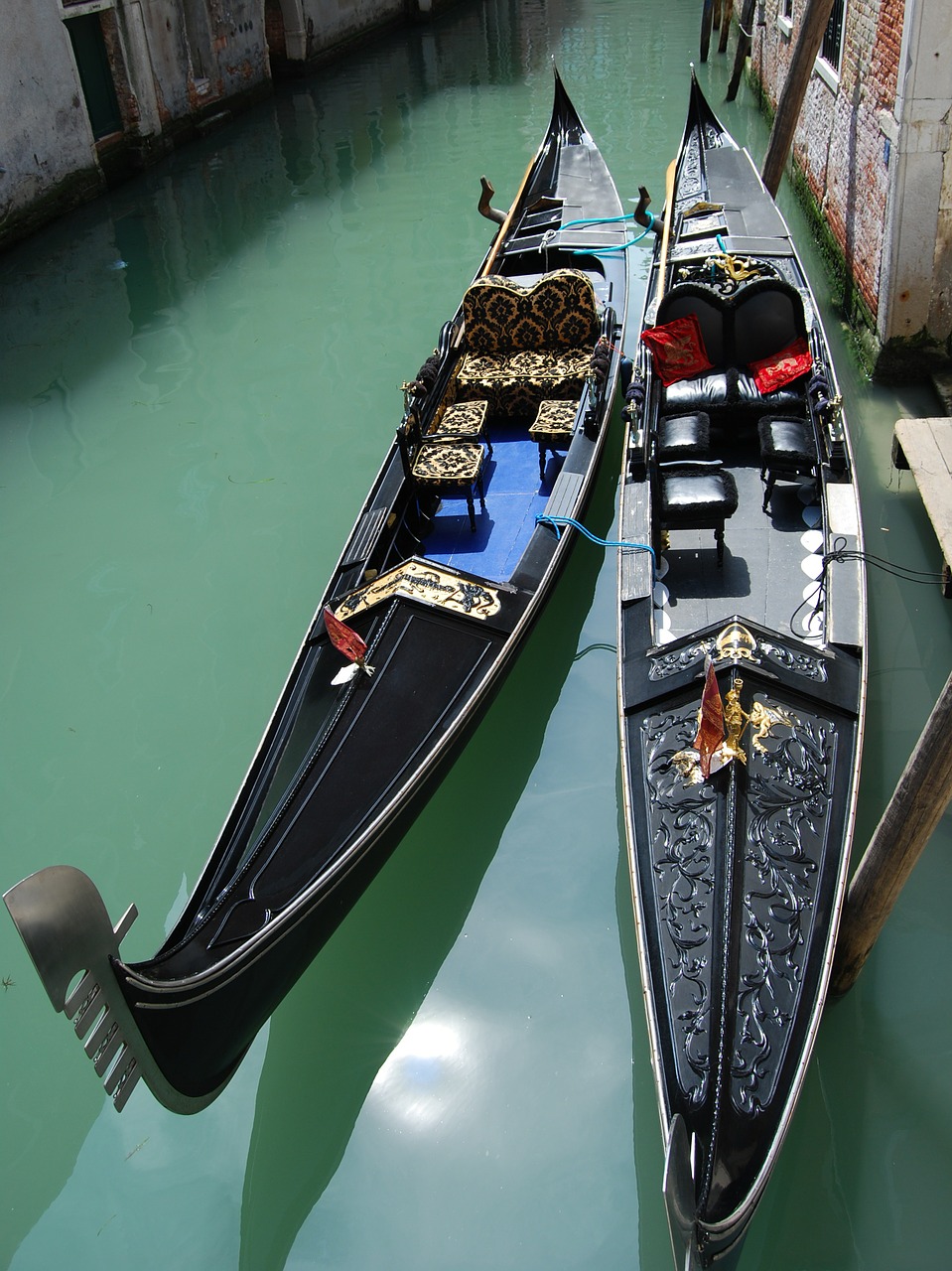 gondola venice channel free photo