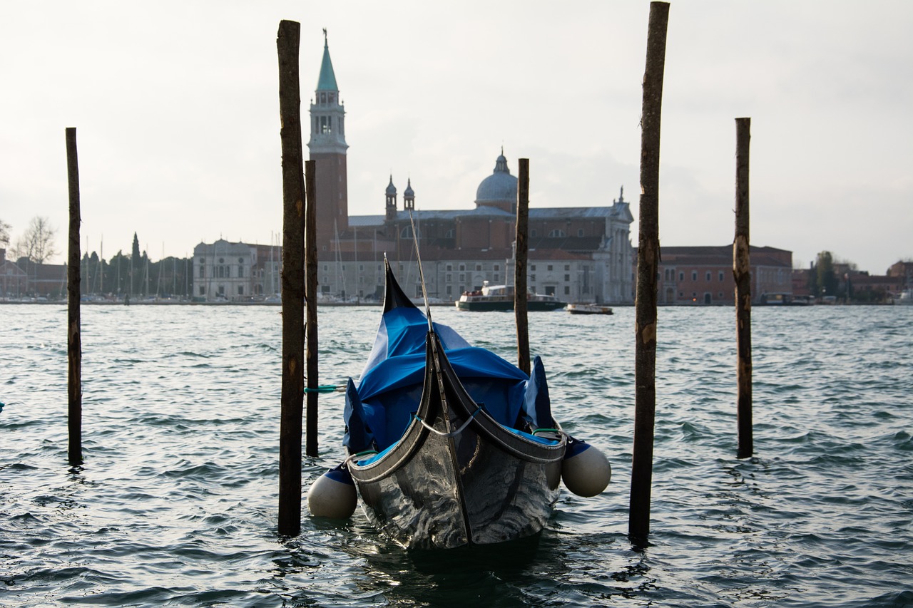 gondola venice church free photo