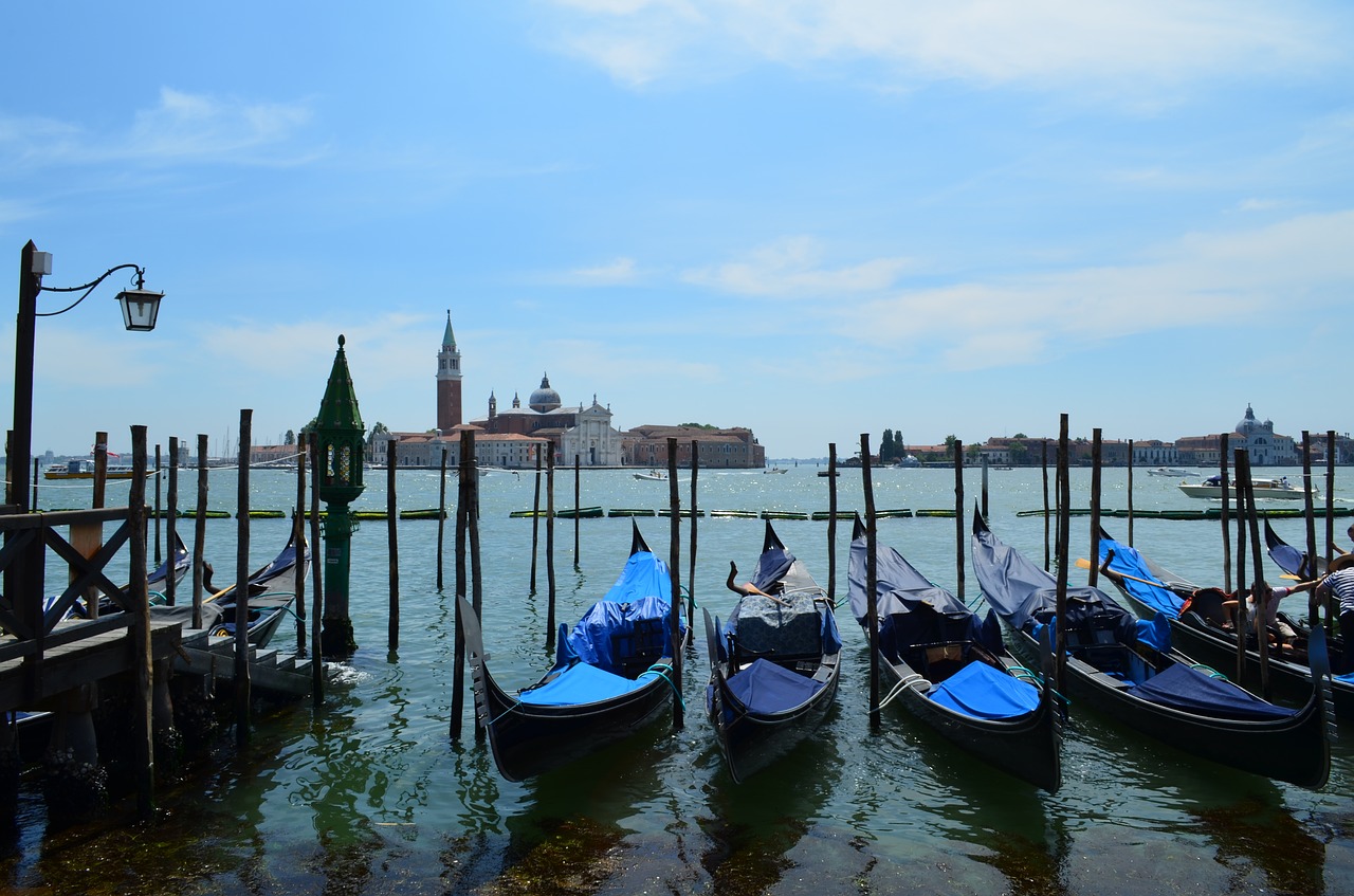 gondolas venice italy free photo