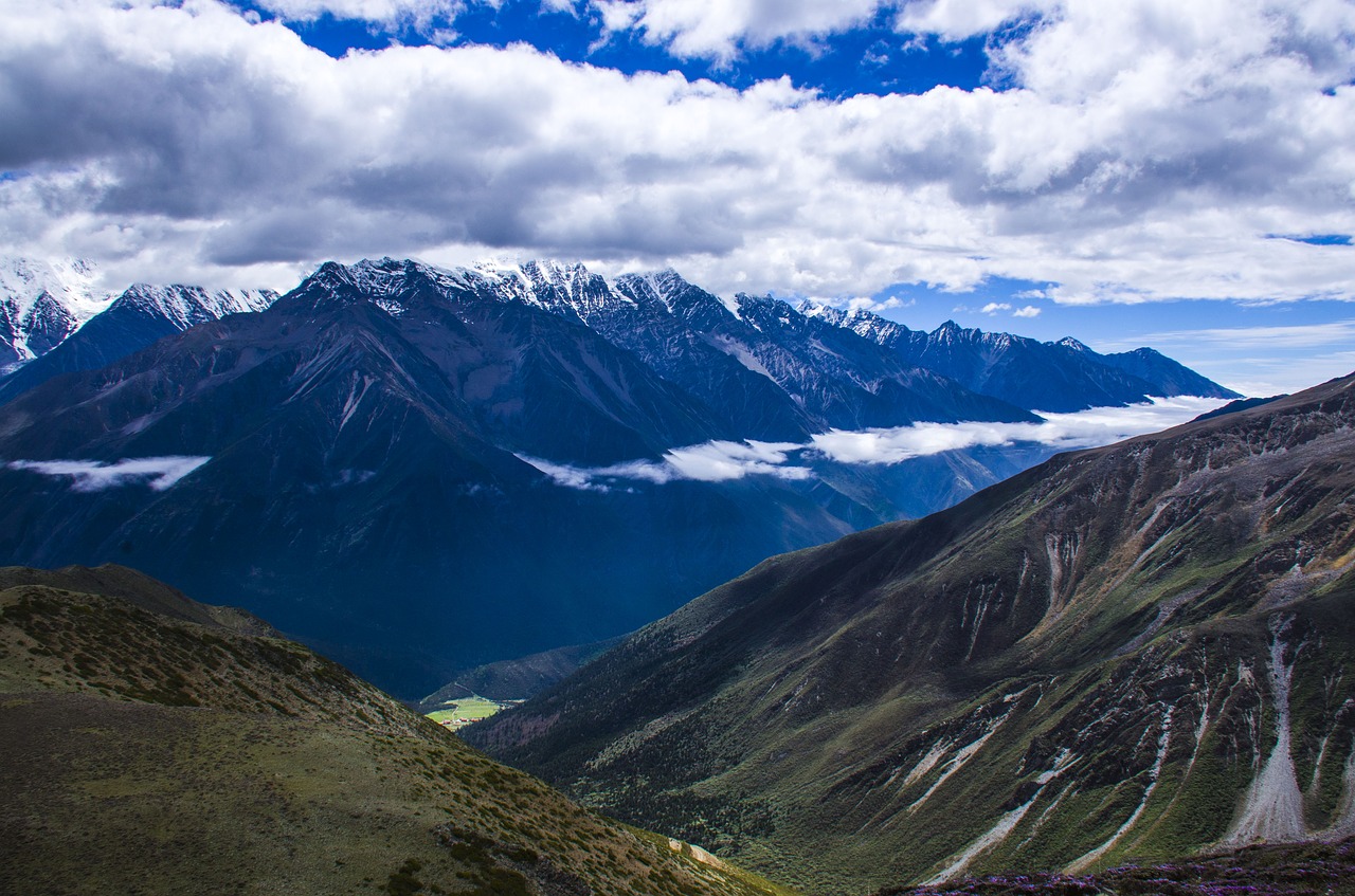 gongga snow mountain cloud on foot free photo