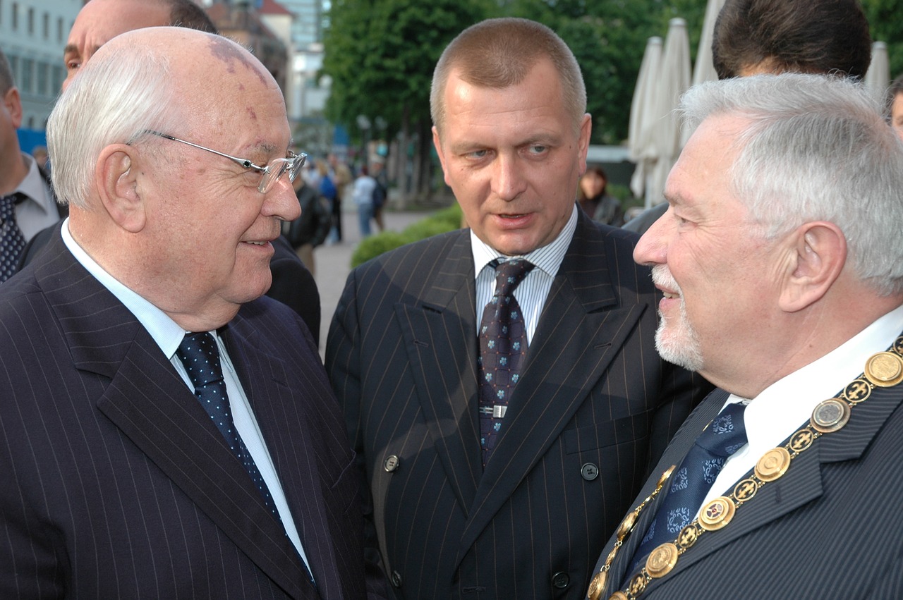 gorbachev wiesbaden mayor diehl free photo