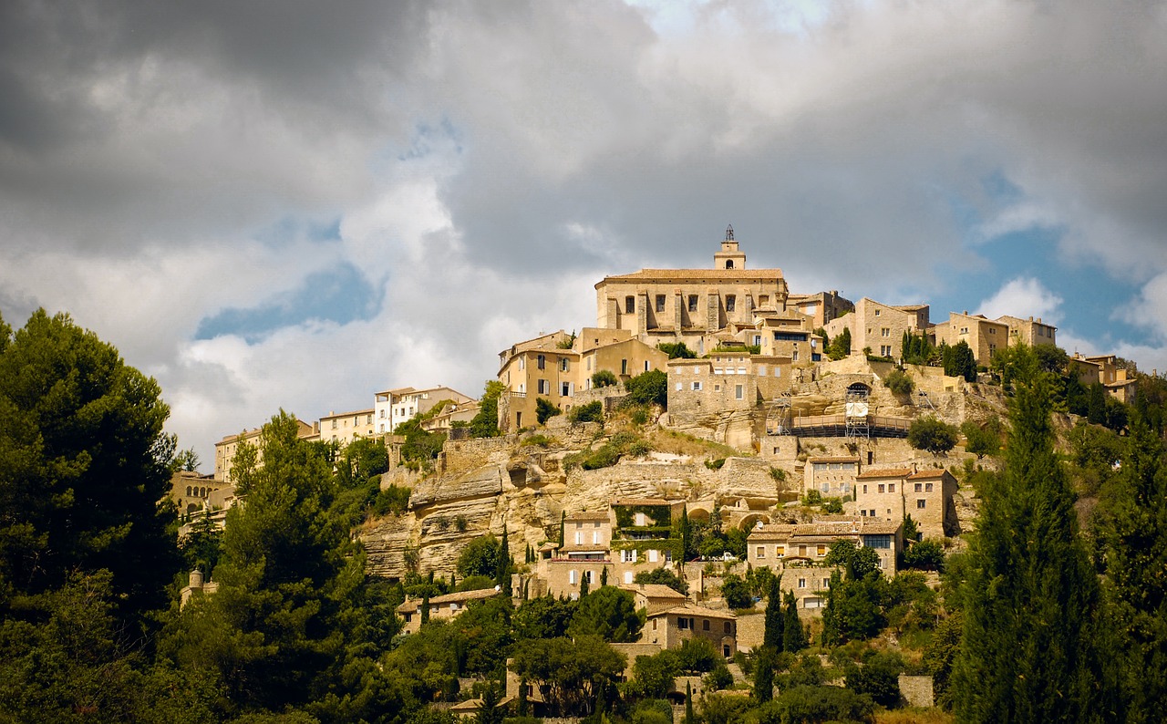 gordes vaucluse luberon free photo