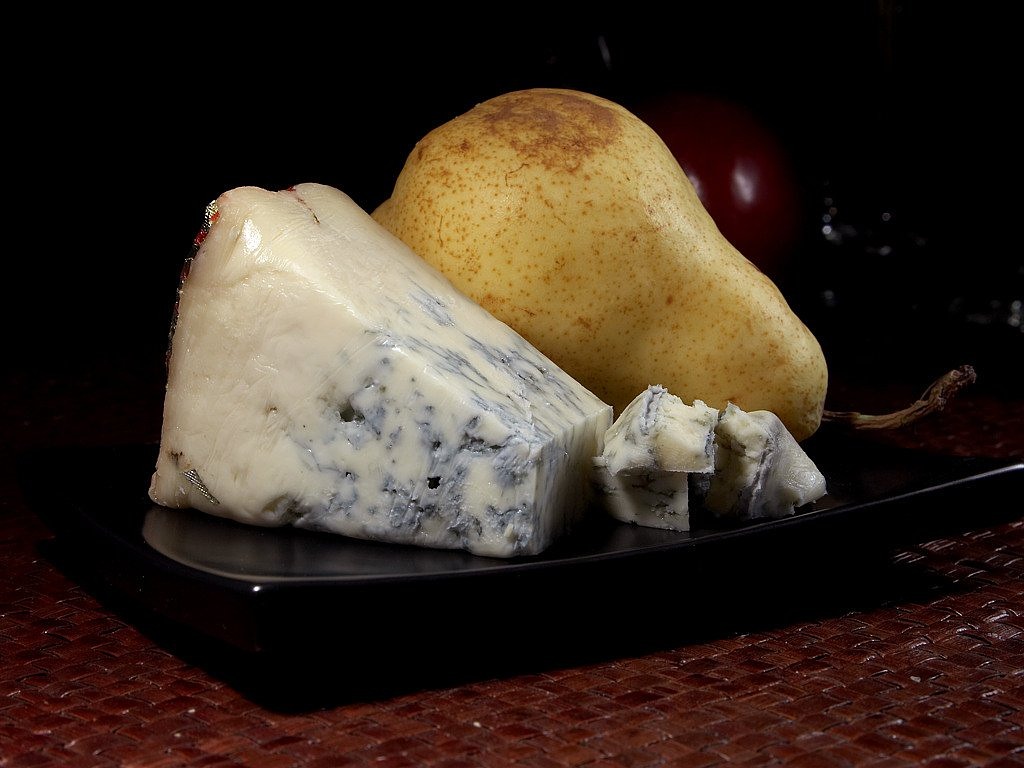 gorgonzola cheese blue mold free photo