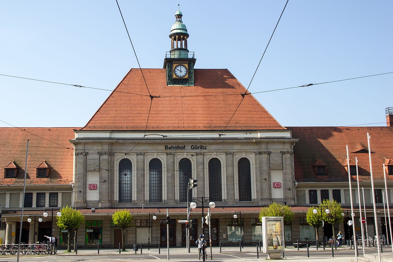 görlitz railway station lausitz free photo