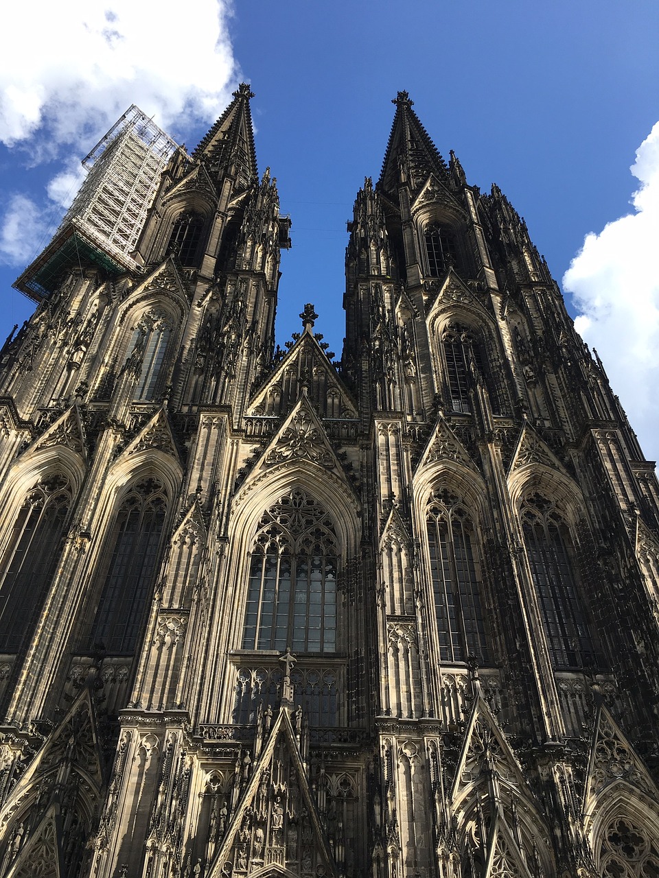 goth like cathedral architecture free photo