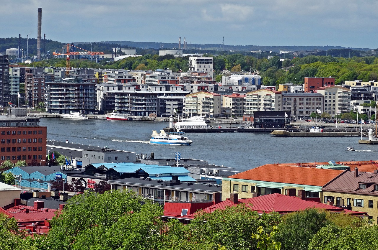 gothenburg overlooking the harbour boat free photo