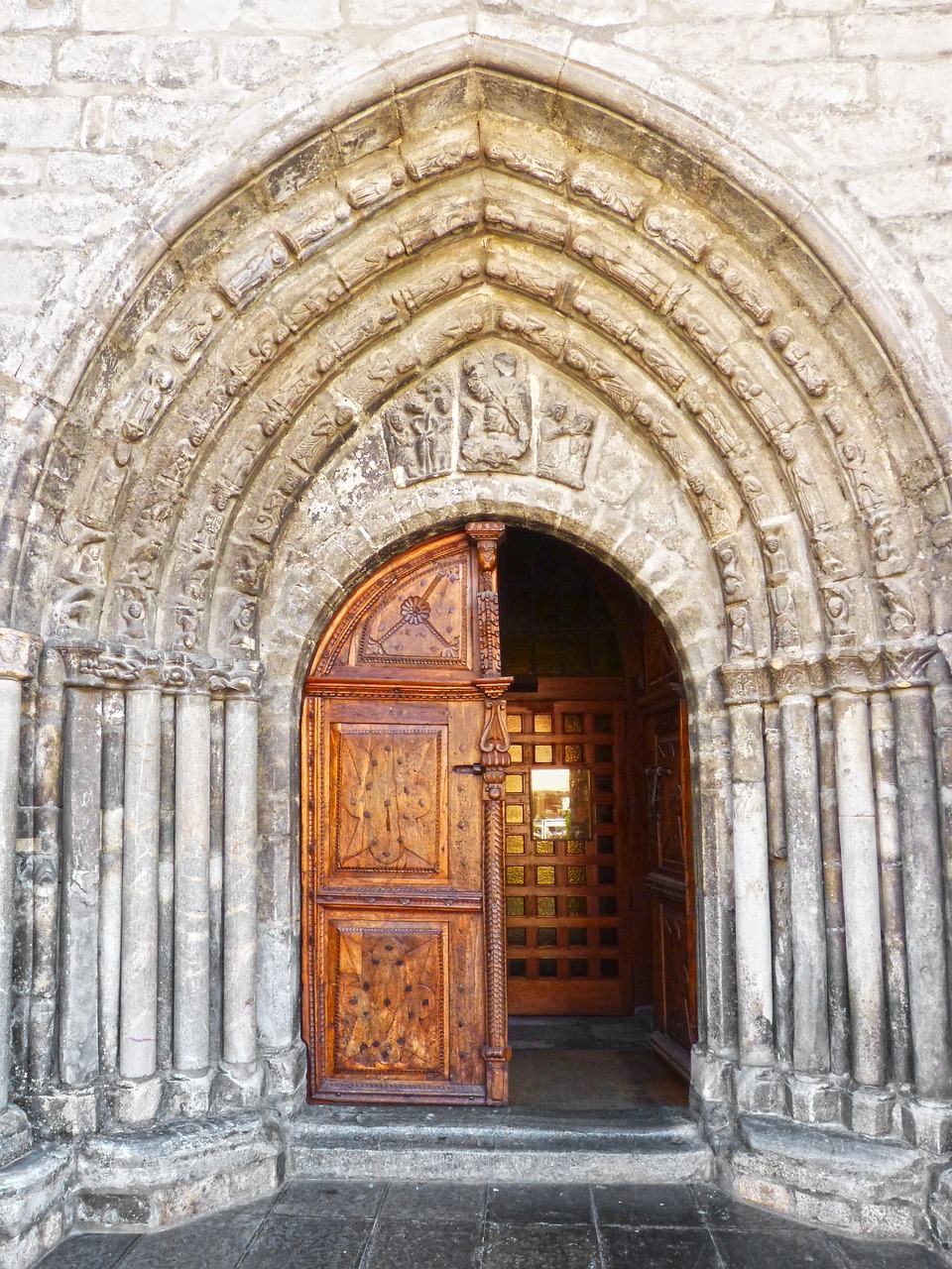 gothic portal portalada free photo