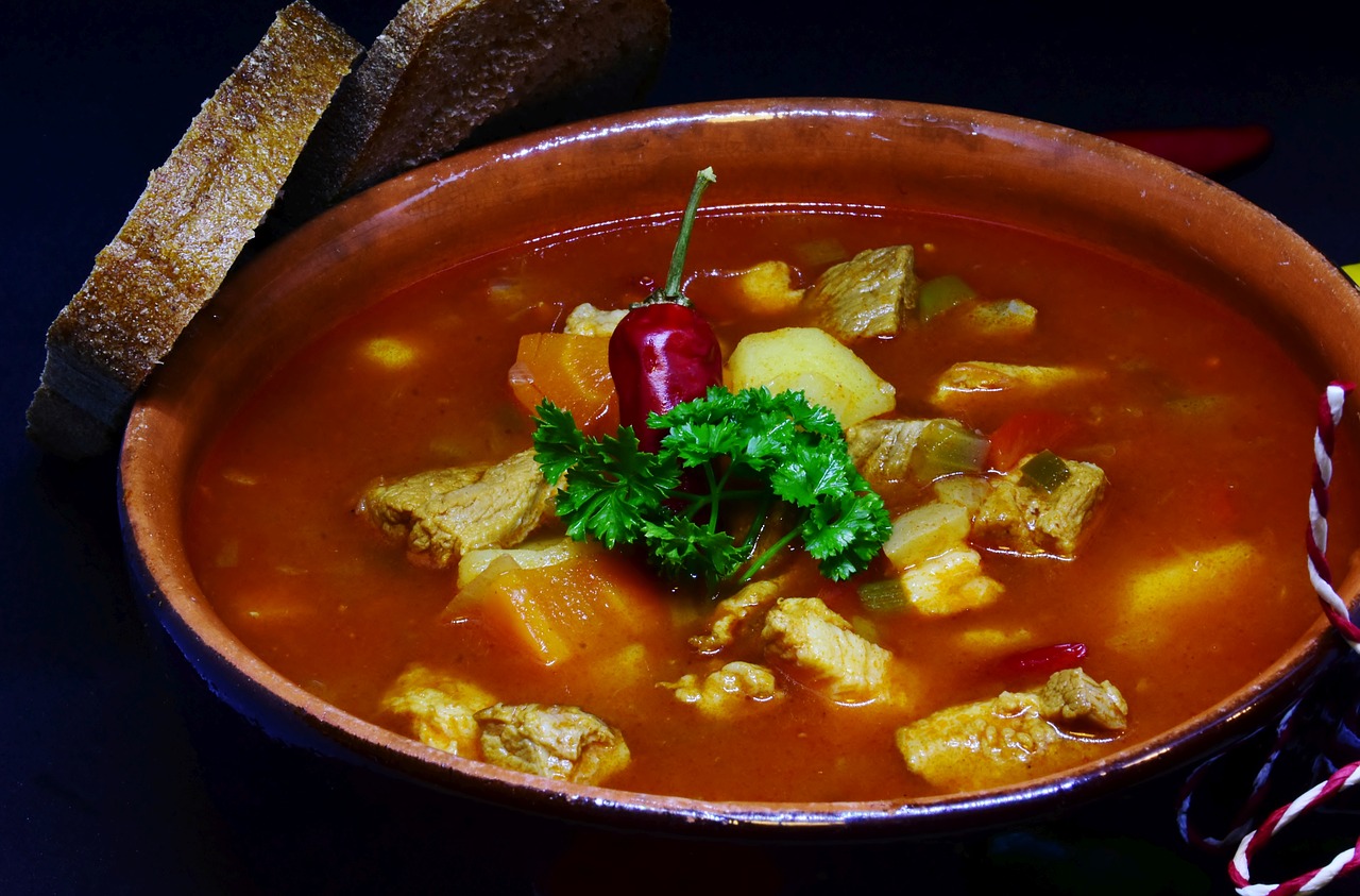 goulash  soup  meat free photo